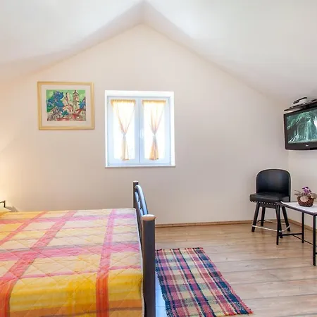 House Marta Nyaraló Omiš