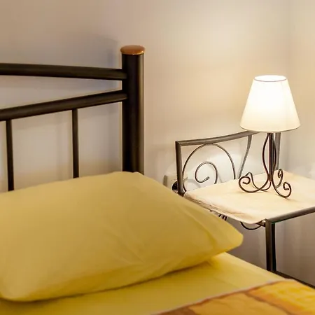 House Marta Омиш